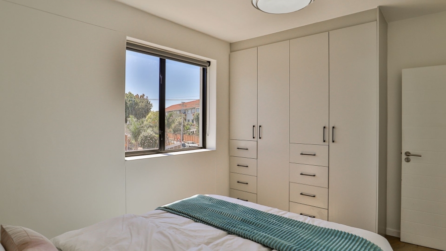 2 Bedroom Property for Sale in Claremont Western Cape